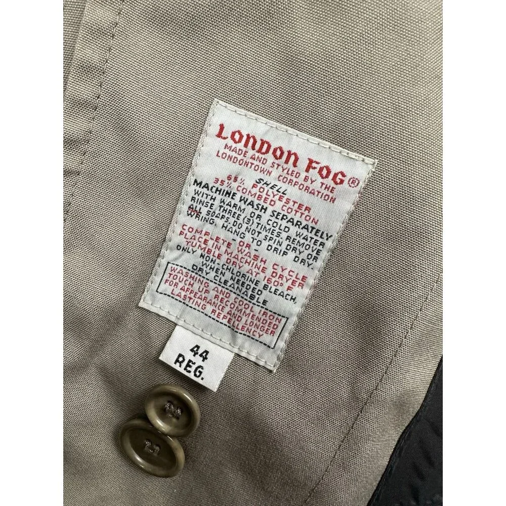 Vintage Khaki London Fog Men's Trench coat Double Breasted 44‎ R USA Matrix
